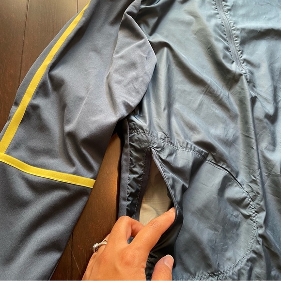 Nike Golf Womens 1/4 Zip Jacket Size Large Slate Blue & Yellow Zip Pockets - Picture 3 of 7